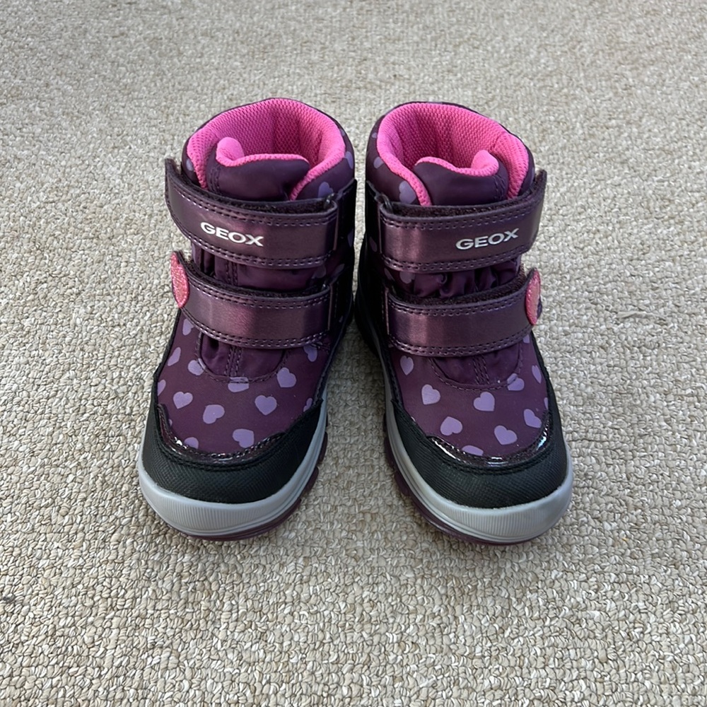 Geox Flanfil waterproof girl boots size euro 24/us 8 brand new never worn